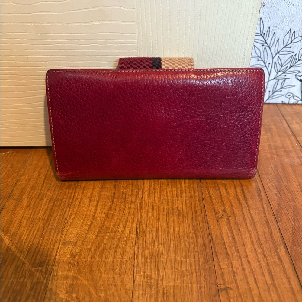 Gucci Burgundy and Beige Wallet - Picture 2 of 9